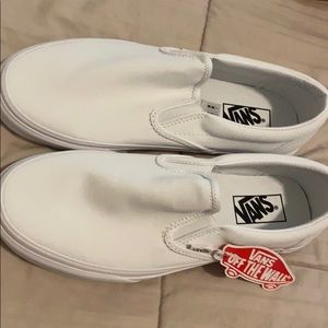 True White Slip ons from Vans!